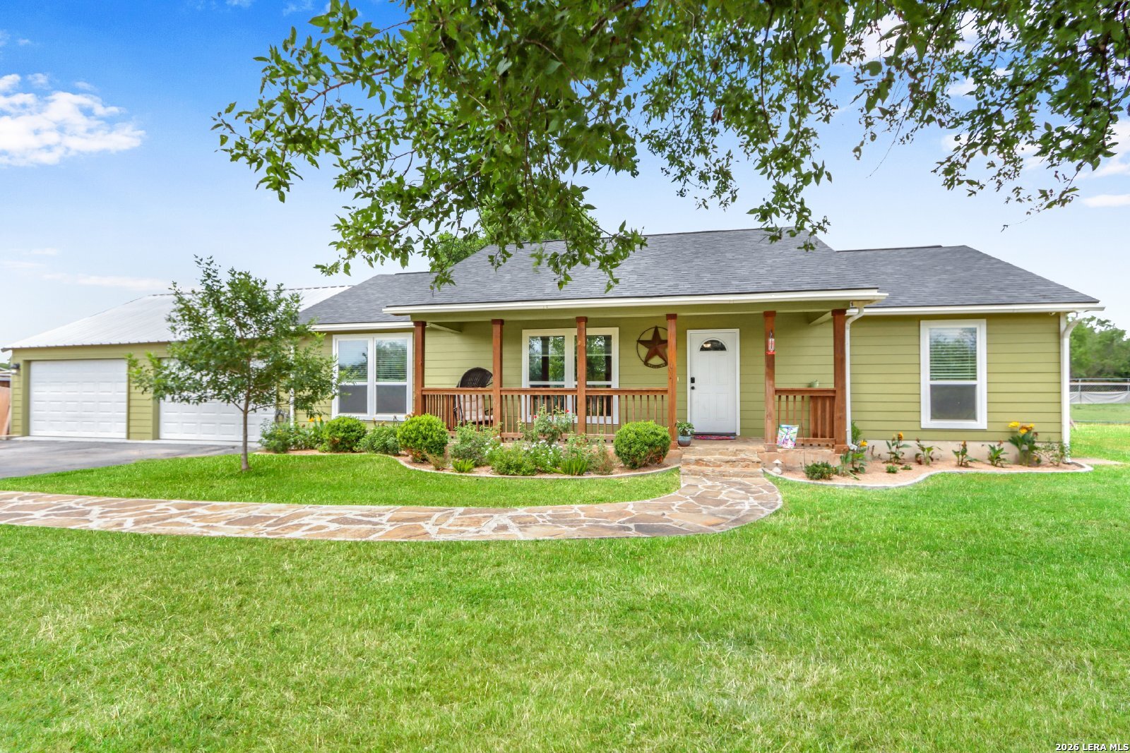 20051 SENIOR RD, Von Ormy, TX, 78073 | 2000411 | Realty Texas LLC