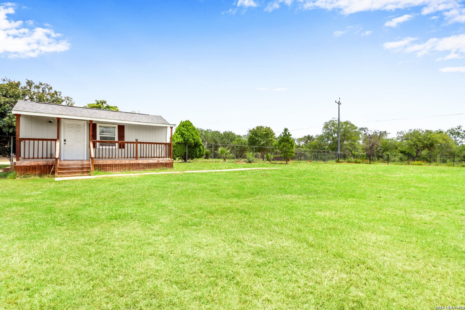 20051 SENIOR RD, Von Ormy, TX, 78073 | 2000411 | Realty Texas LLC