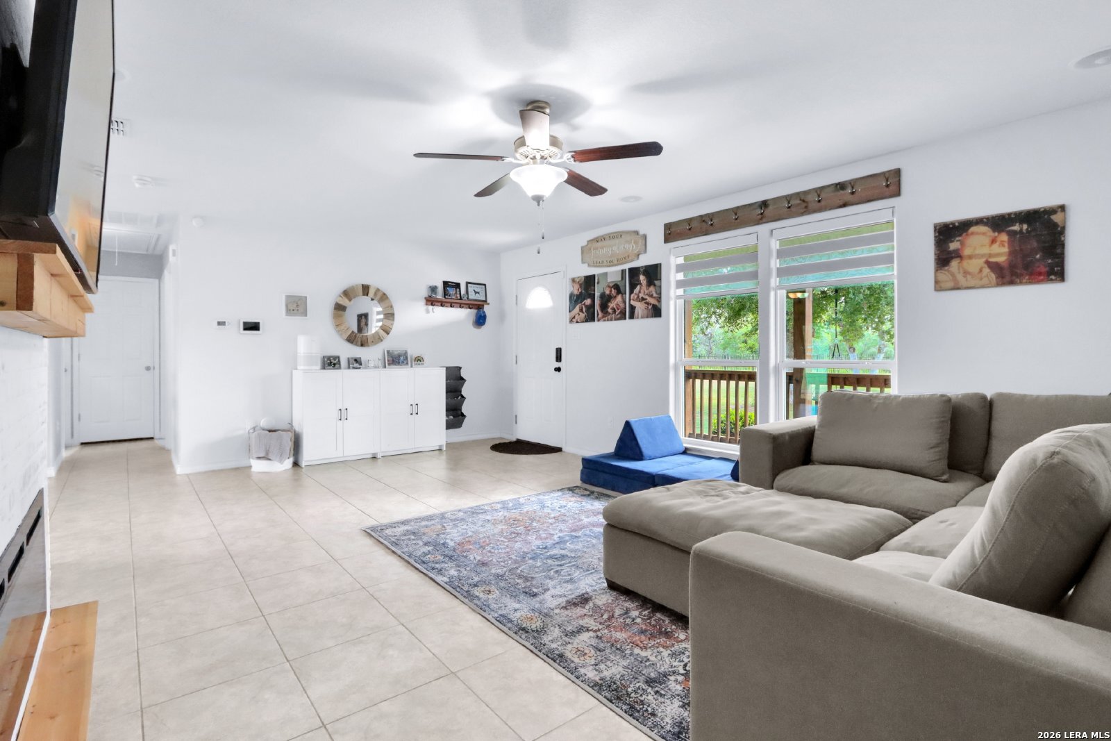 20051 SENIOR RD, Von Ormy, TX, 78073 | 2000411 | Realty Texas LLC
