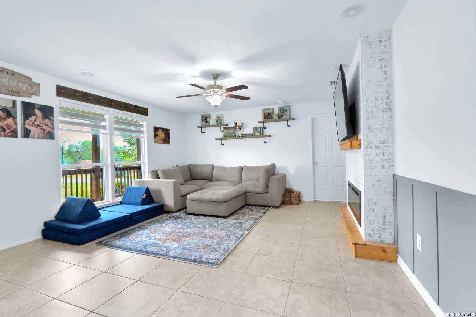 20051 SENIOR RD, Von Ormy, TX, 78073 | 2000411 | Realty Texas LLC