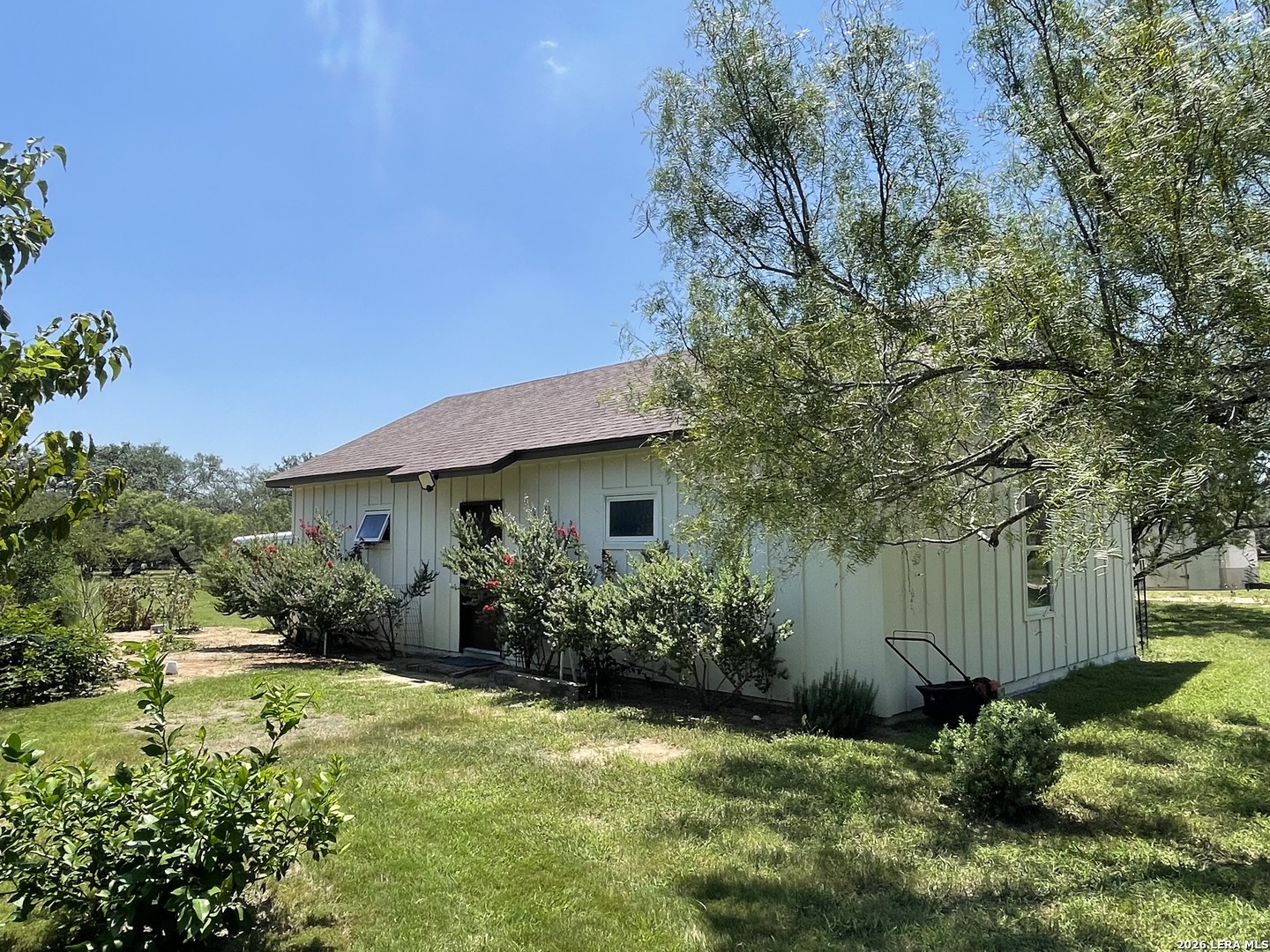 574 County Road 660, Devine, TX, 78016 | 2007154 | Realty Texas LLC