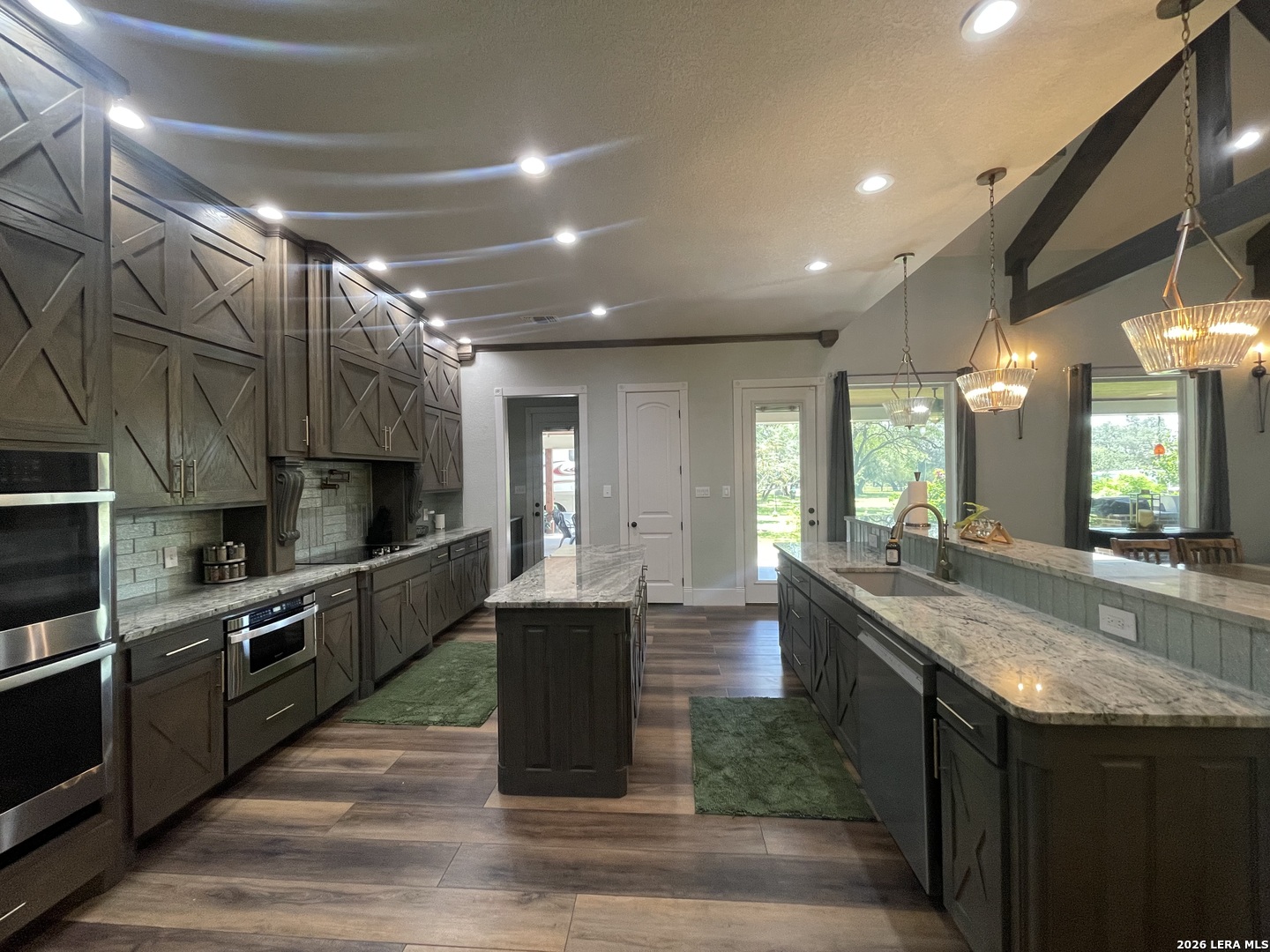 574 County Road 660, Devine, TX, 78016 | 2007154 | Realty Texas LLC