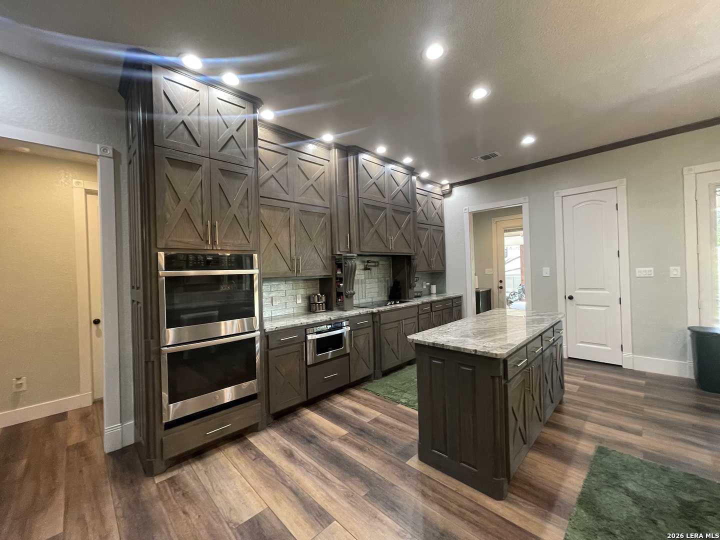 574 County Road 660, Devine, TX, 78016 | 2007154 | Realty Texas LLC