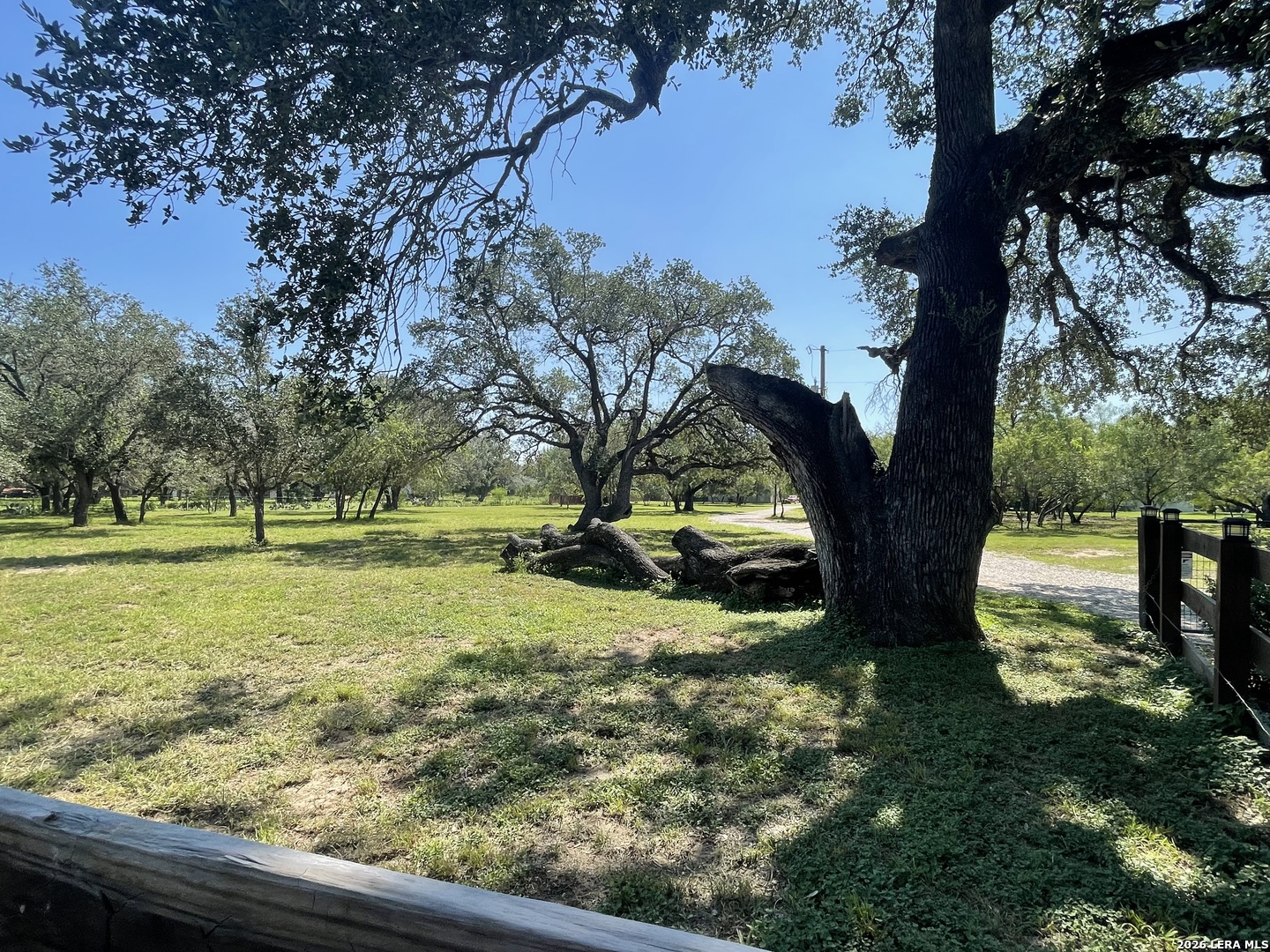 574 County Road 660, Devine, TX, 78016 | 2007154 | Realty Texas LLC