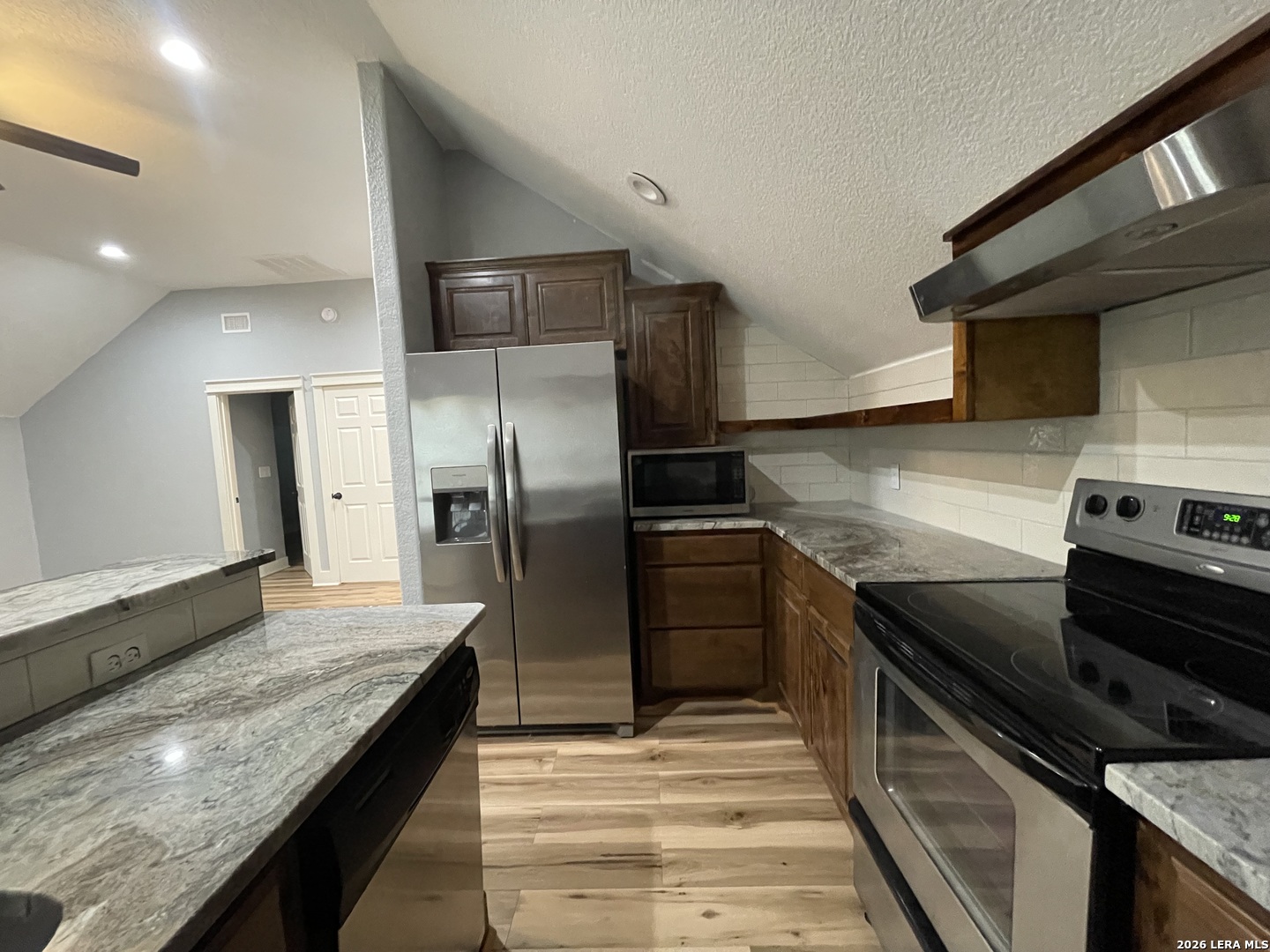 574 County Road 660, Devine, TX, 78016 | 2007154 | Realty Texas LLC