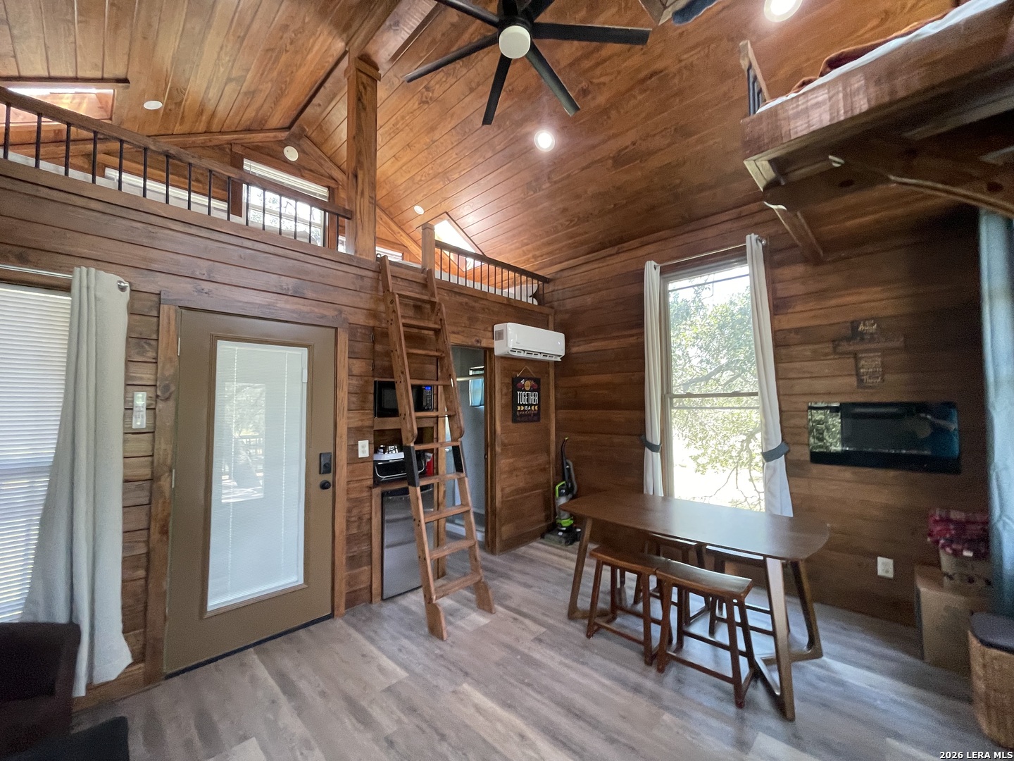 574 County Road 660, Devine, TX, 78016 | 2007154 | Realty Texas LLC