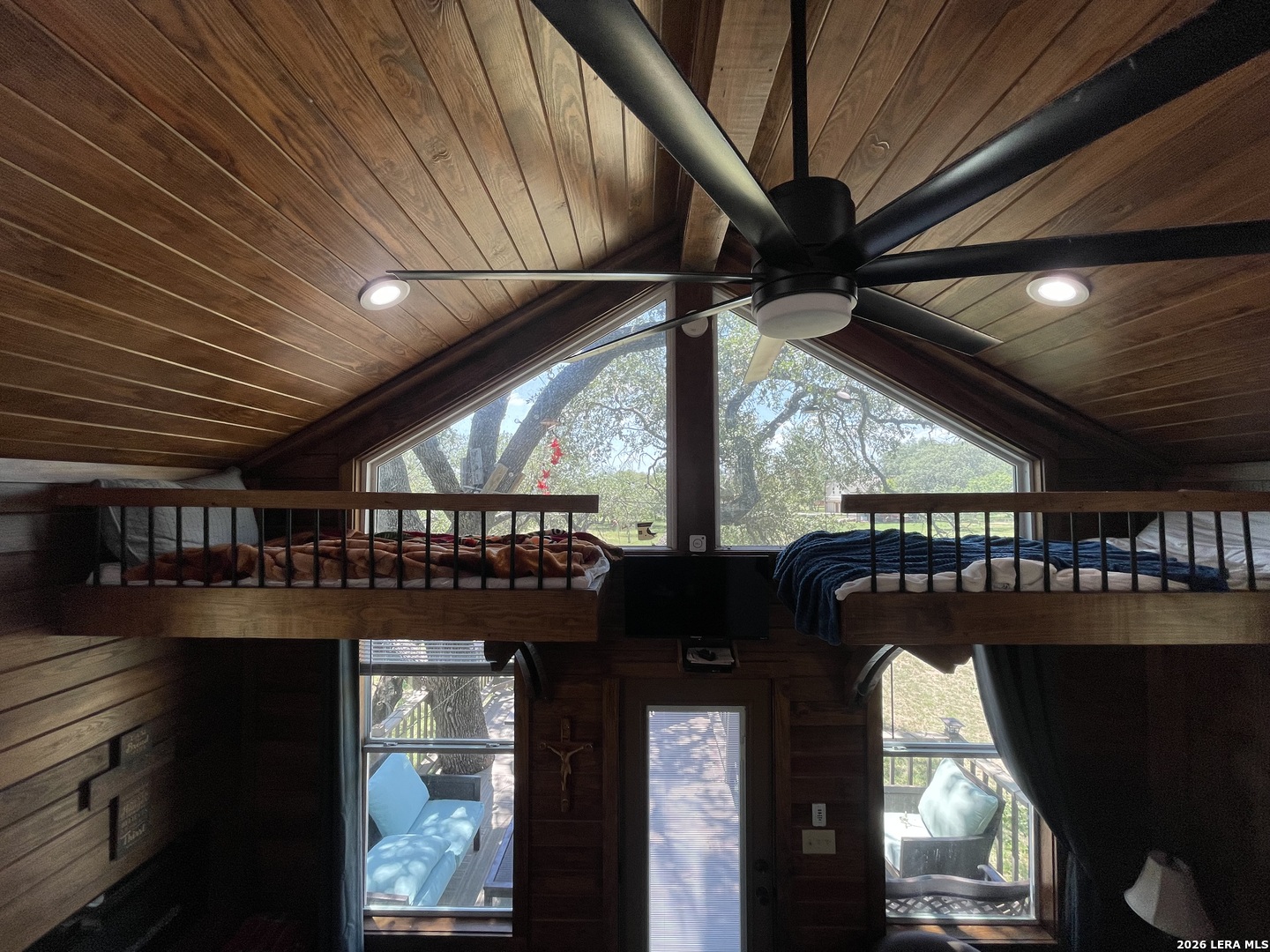 574 County Road 660, Devine, TX, 78016 | 2007154 | Realty Texas LLC