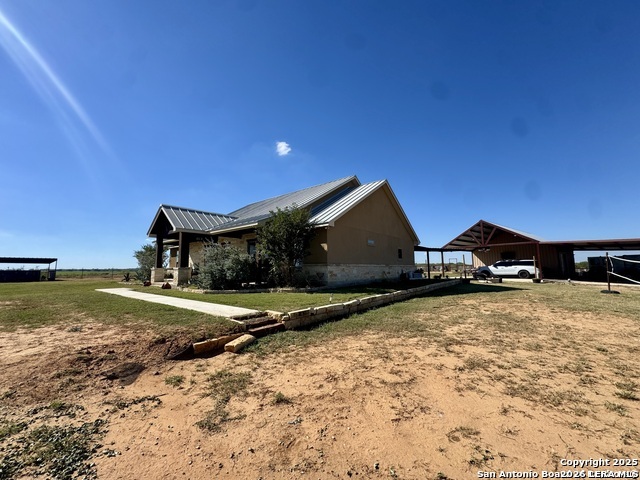 16489 Fm 472, Devine, TX, 78016 | 2007902 | Realty Texas LLC