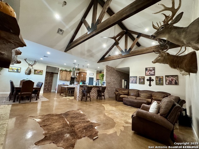 16489 Fm 472, Devine, TX, 78016 | 2007902 | Realty Texas LLC
