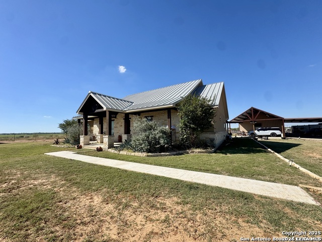 16489 Fm 472, Devine, TX, 78016 | 2007902 | Realty Texas LLC
