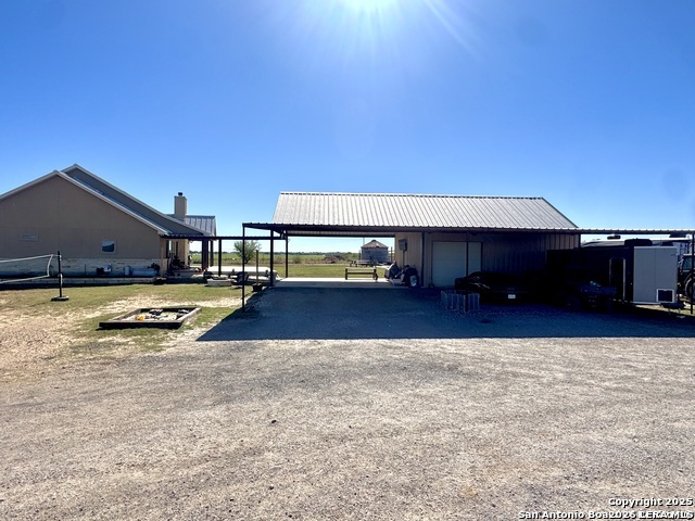 16489 Fm 472, Devine, TX, 78016 | 2007902 | Realty Texas LLC