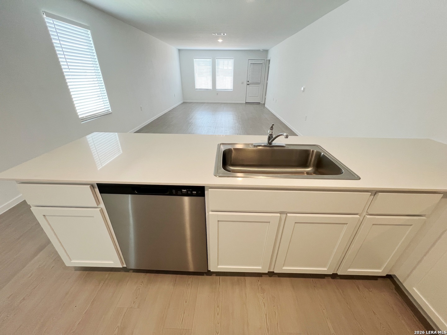5819 REPEATING WAY, Von Ormy, TX, 78073 | 2008119 | Realty Texas LLC
