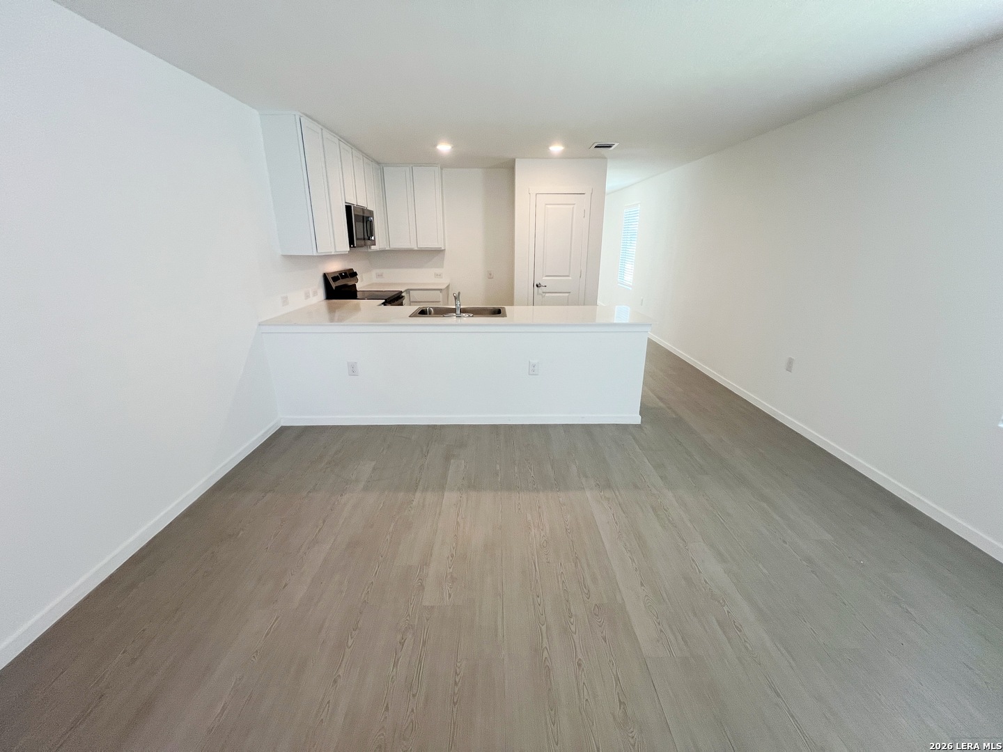 5819 REPEATING WAY, Von Ormy, TX, 78073 | 2008119 | Realty Texas LLC