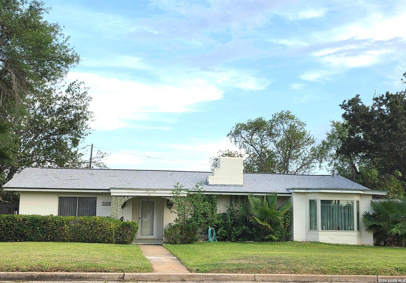 905 Tilden, Cotulla, TX, 78014 | 2009441 | Realty Texas LLC