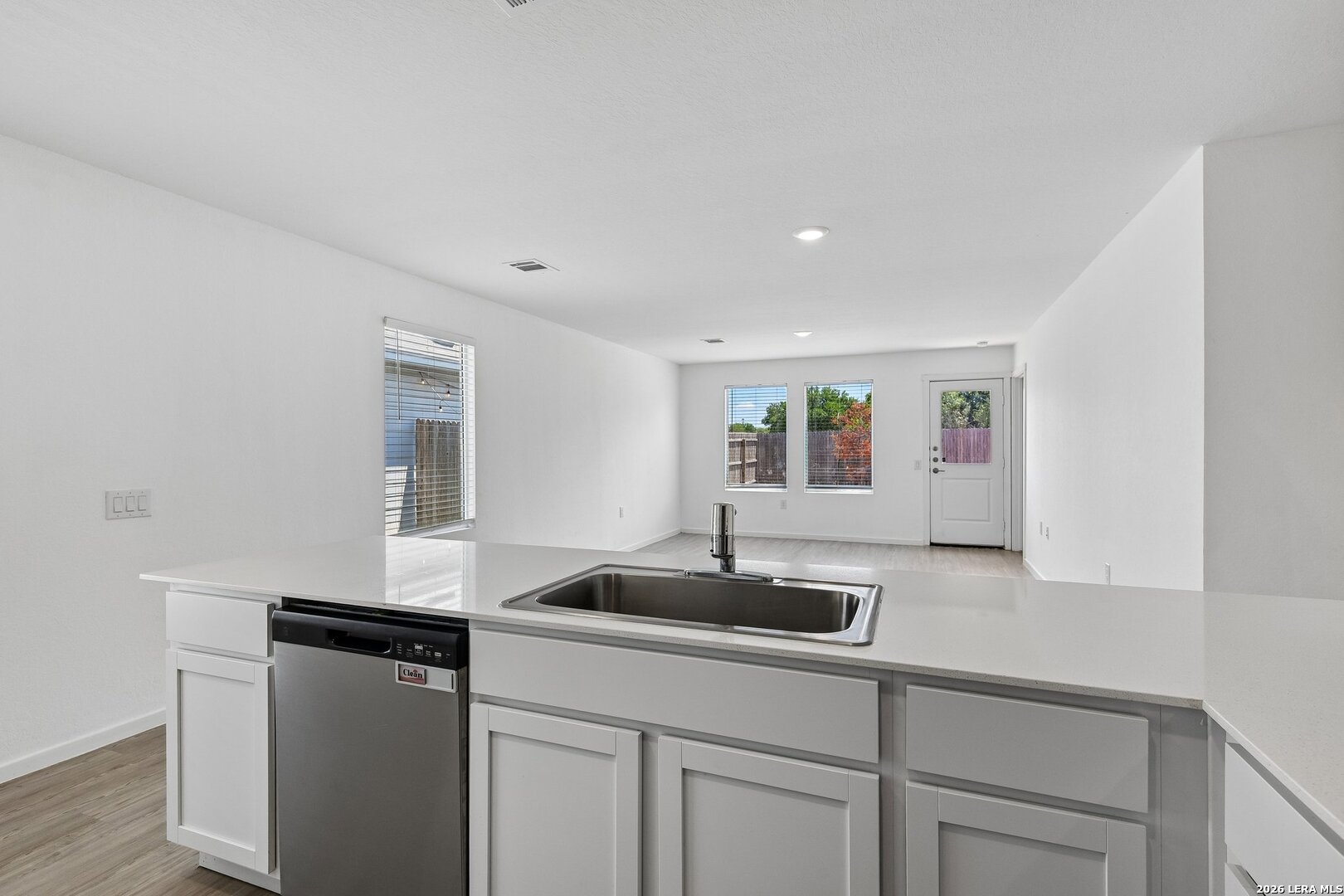 5750 Repeating Way, Von Ormy, TX, 78073 | 2010830 | Realty Texas LLC