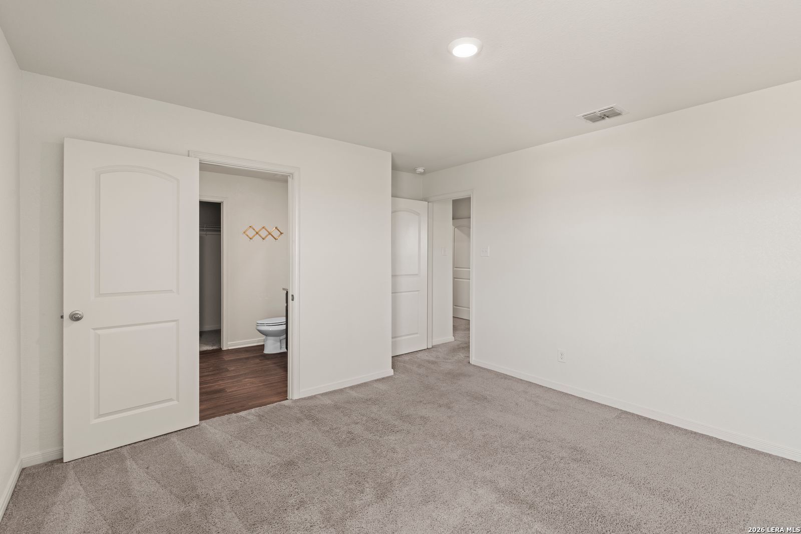 15415 SILVER TREE CV, Von Ormy, TX, 78073 | 2012161 | Realty Texas LLC