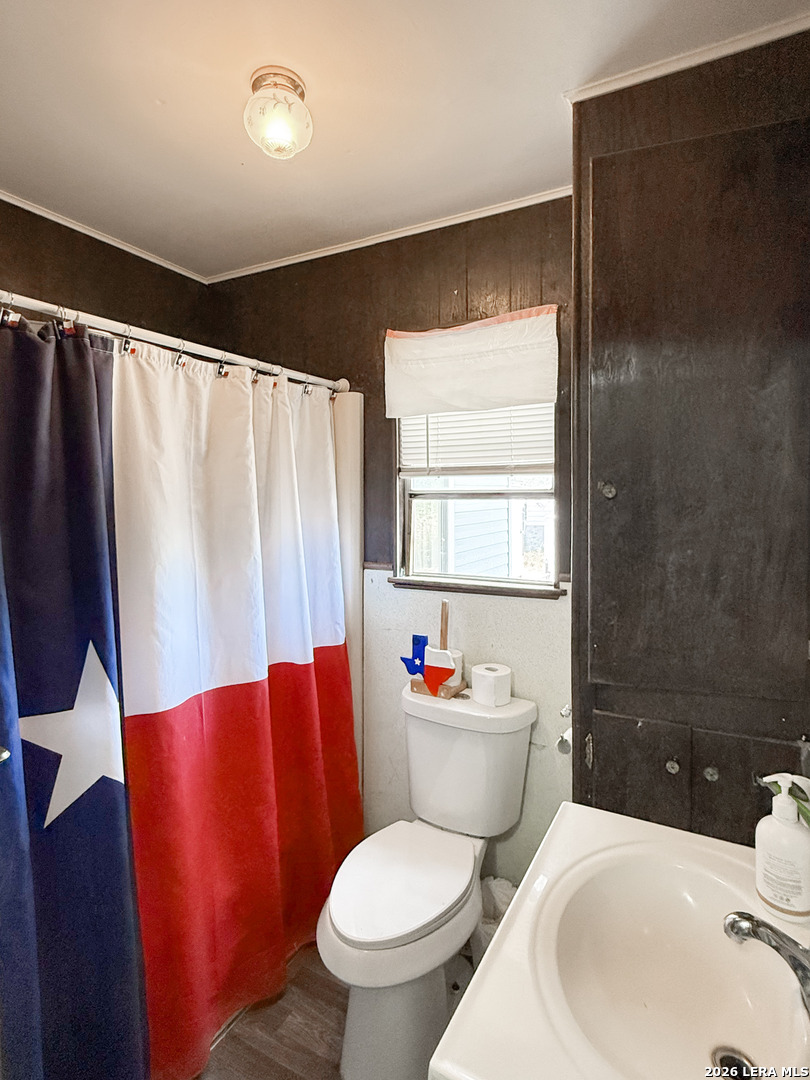 110 RENFRO DR, Devine, TX, 78016 | 2013248 | Realty Texas LLC