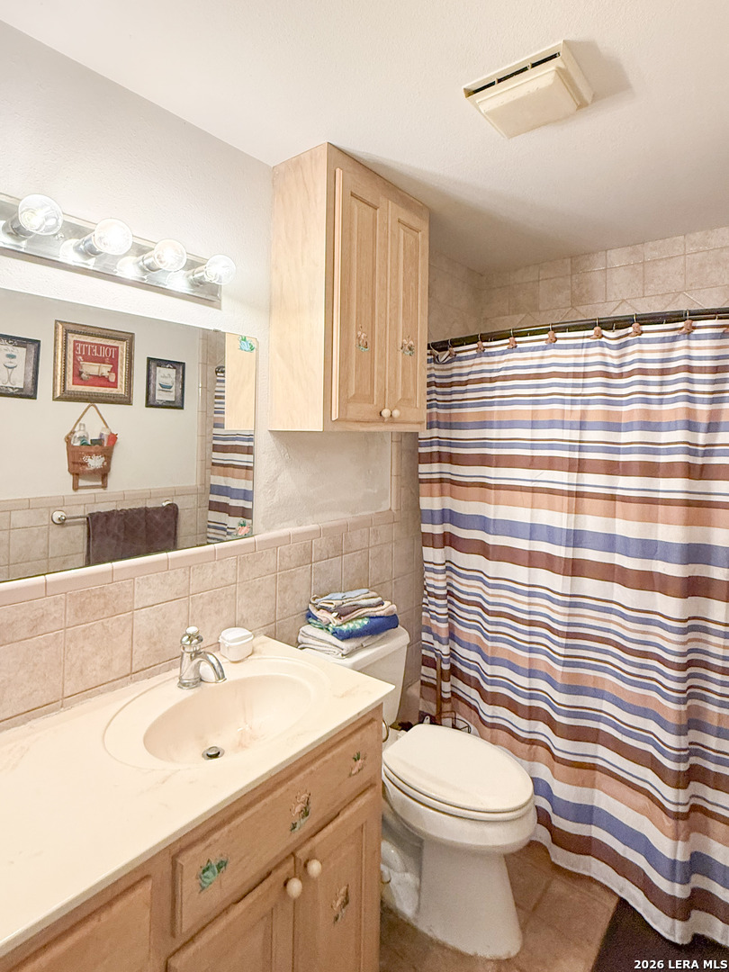 110 RENFRO DR, Devine, TX, 78016 | 2013248 | Realty Texas LLC