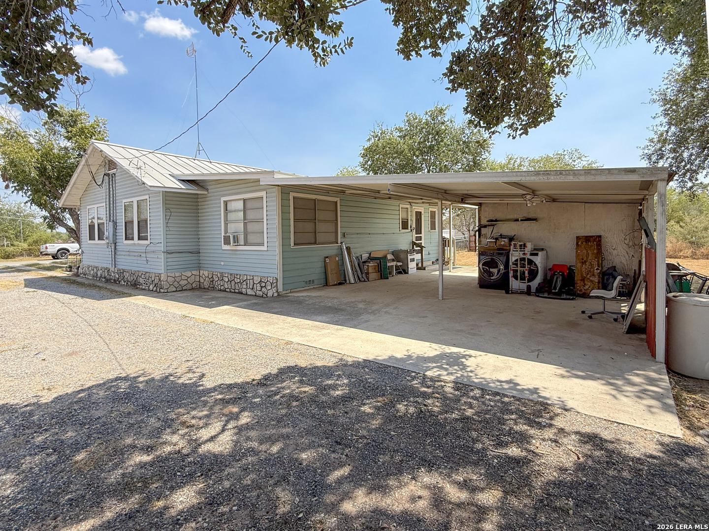 110 RENFRO DR, Devine, TX, 78016 | 2013248 | Realty Texas LLC