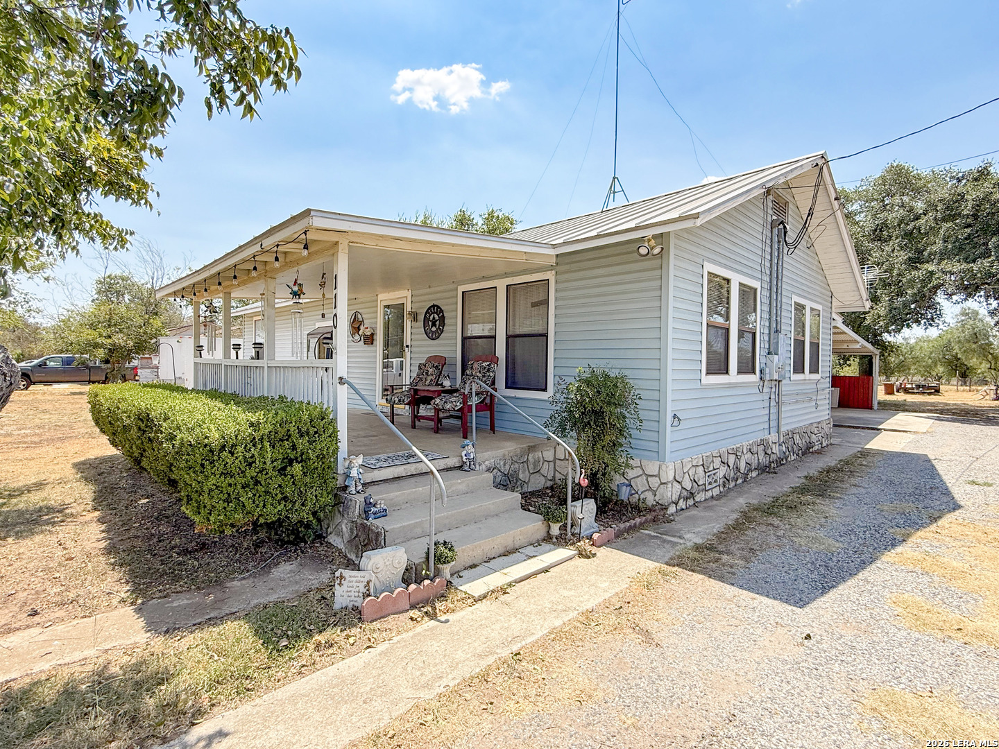 110 RENFRO DR, Devine, TX, 78016 | 2013248 | Realty Texas LLC