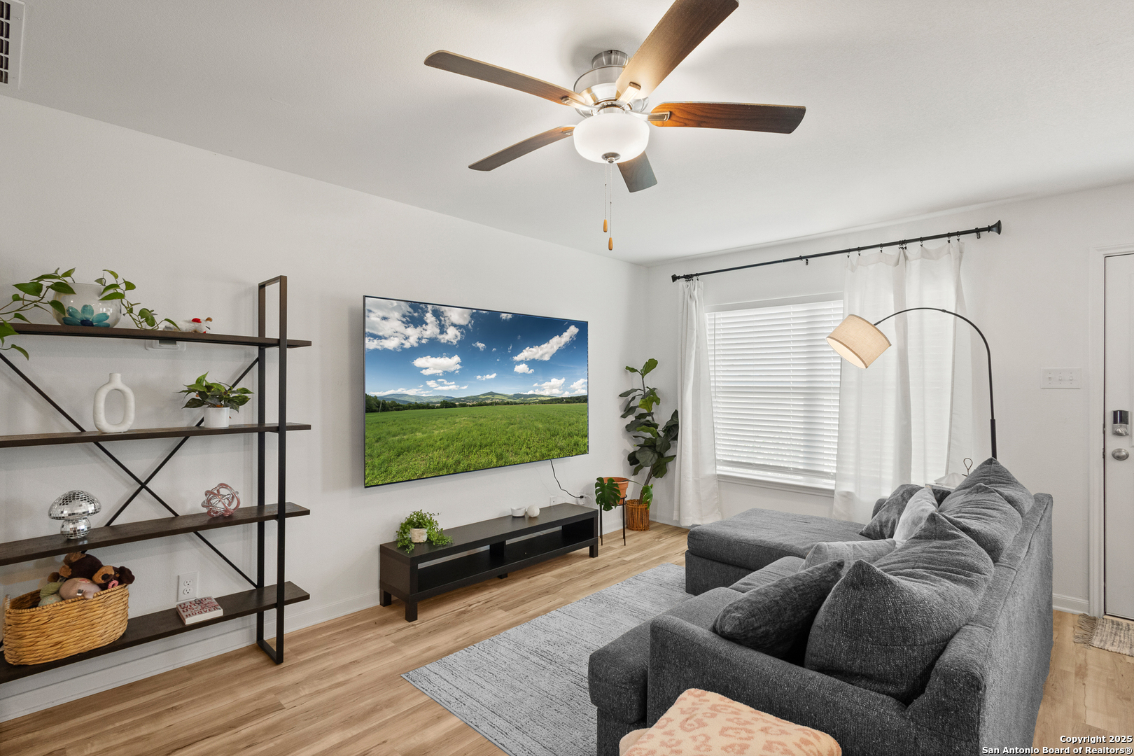 16025 DICKENS BLF, Lytle, TX, 78052 | 2013342 | Realty Texas LLC