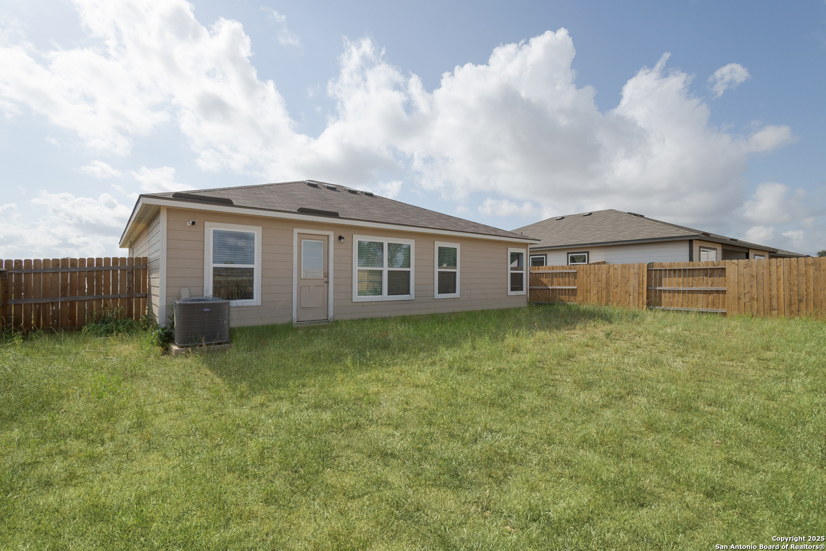 16025 DICKENS BLF, Lytle, TX, 78052 | 2013342 | Realty Texas LLC