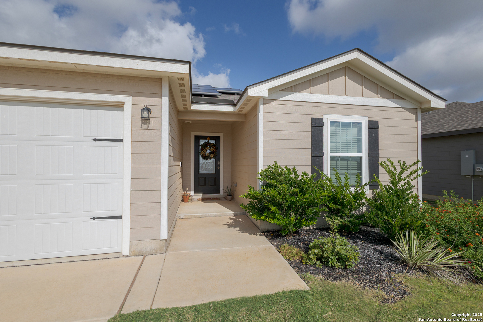 16025 DICKENS BLF, Lytle, TX, 78052 | 2013342 | Realty Texas LLC