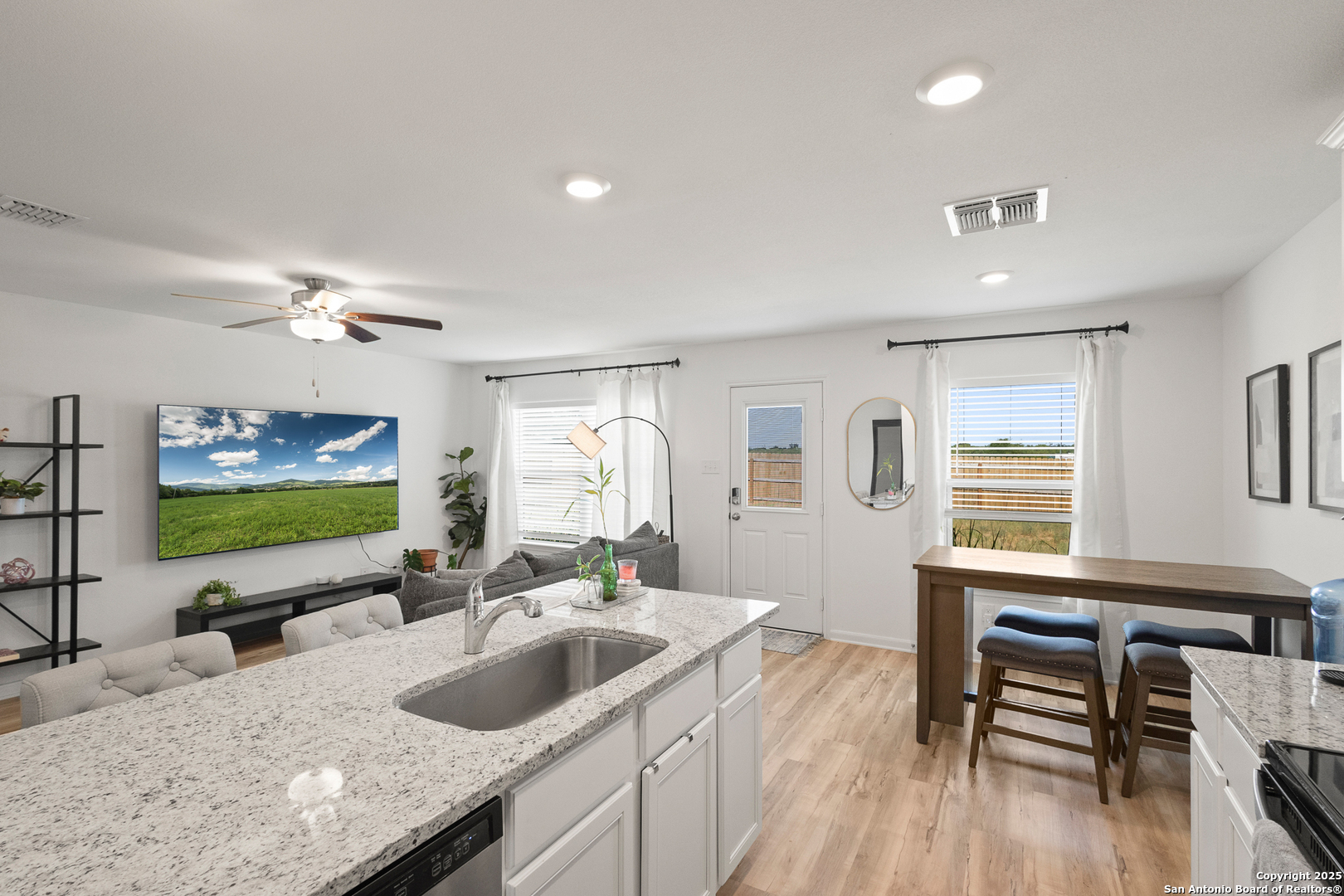 16025 DICKENS BLF, Lytle, TX, 78052 | 2013342 | Realty Texas LLC