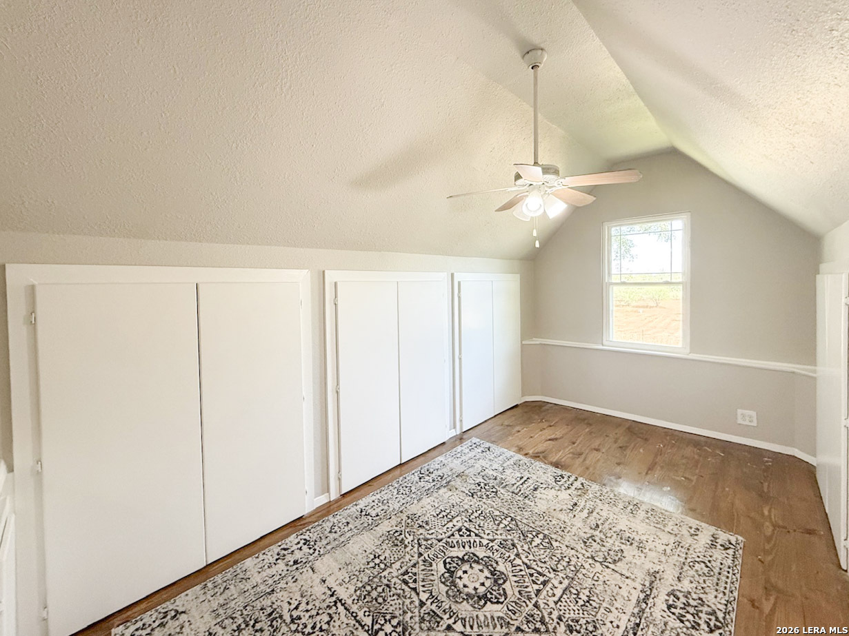901 ZIG ZAG AVE, Devine, TX, 78016 | 2013905 | Realty Texas LLC