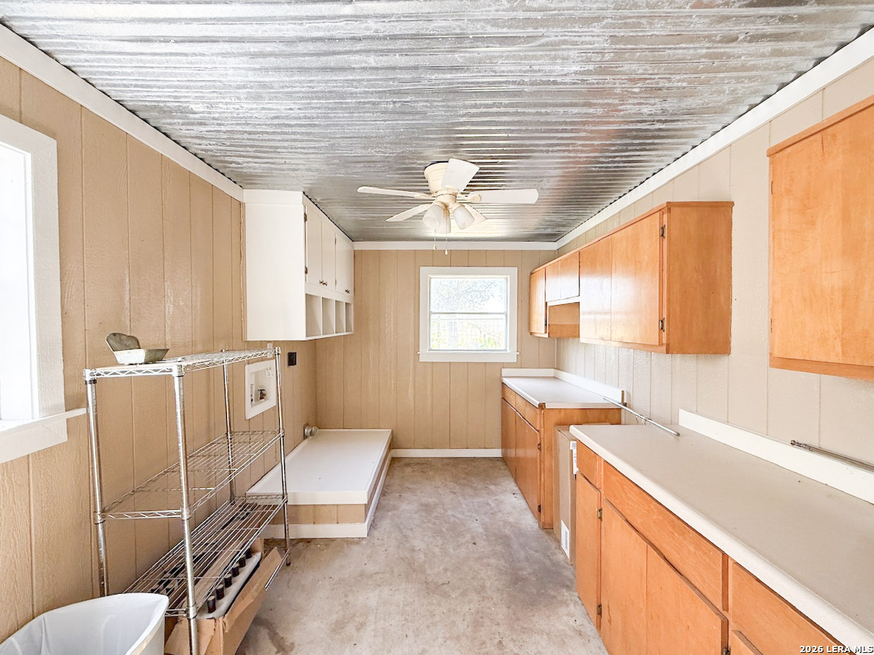 901 ZIG ZAG AVE, Devine, TX, 78016 | 2013905 | Realty Texas LLC