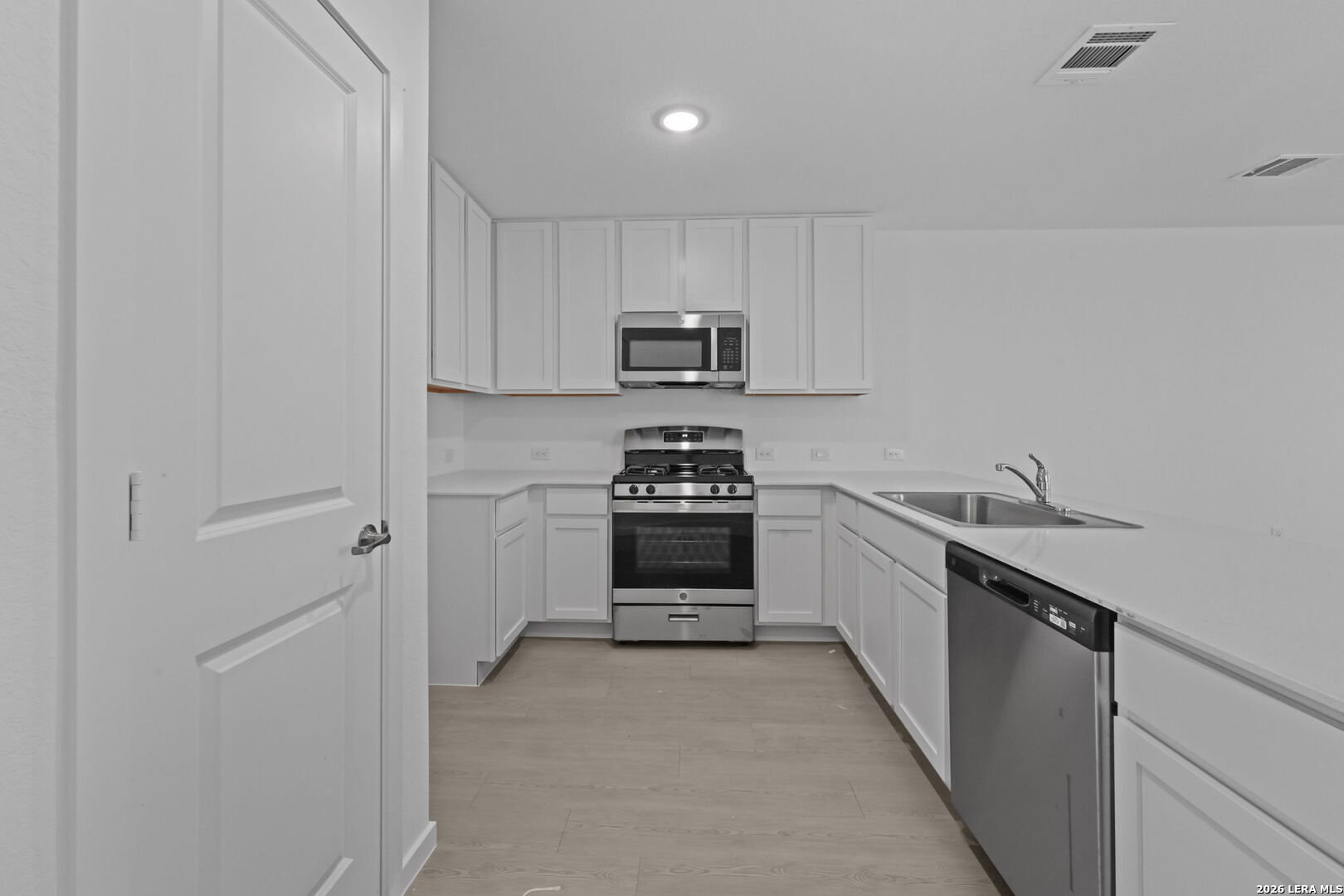 6050 Remember Way, Von Ormy, TX, 78073 | 2014365 | Realty Texas LLC