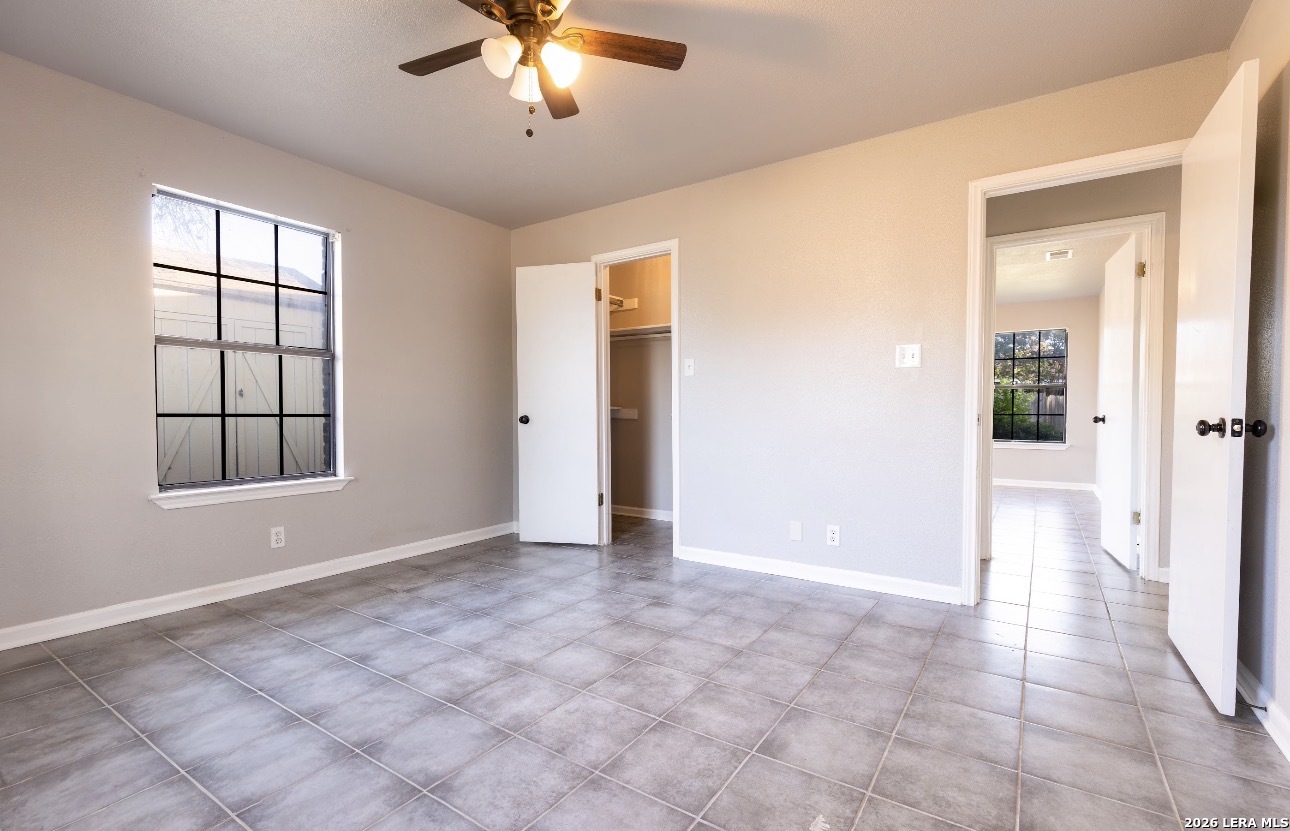 302 BAIN DR, Devine, TX, 78016 | 2016105 | Realty Texas LLC