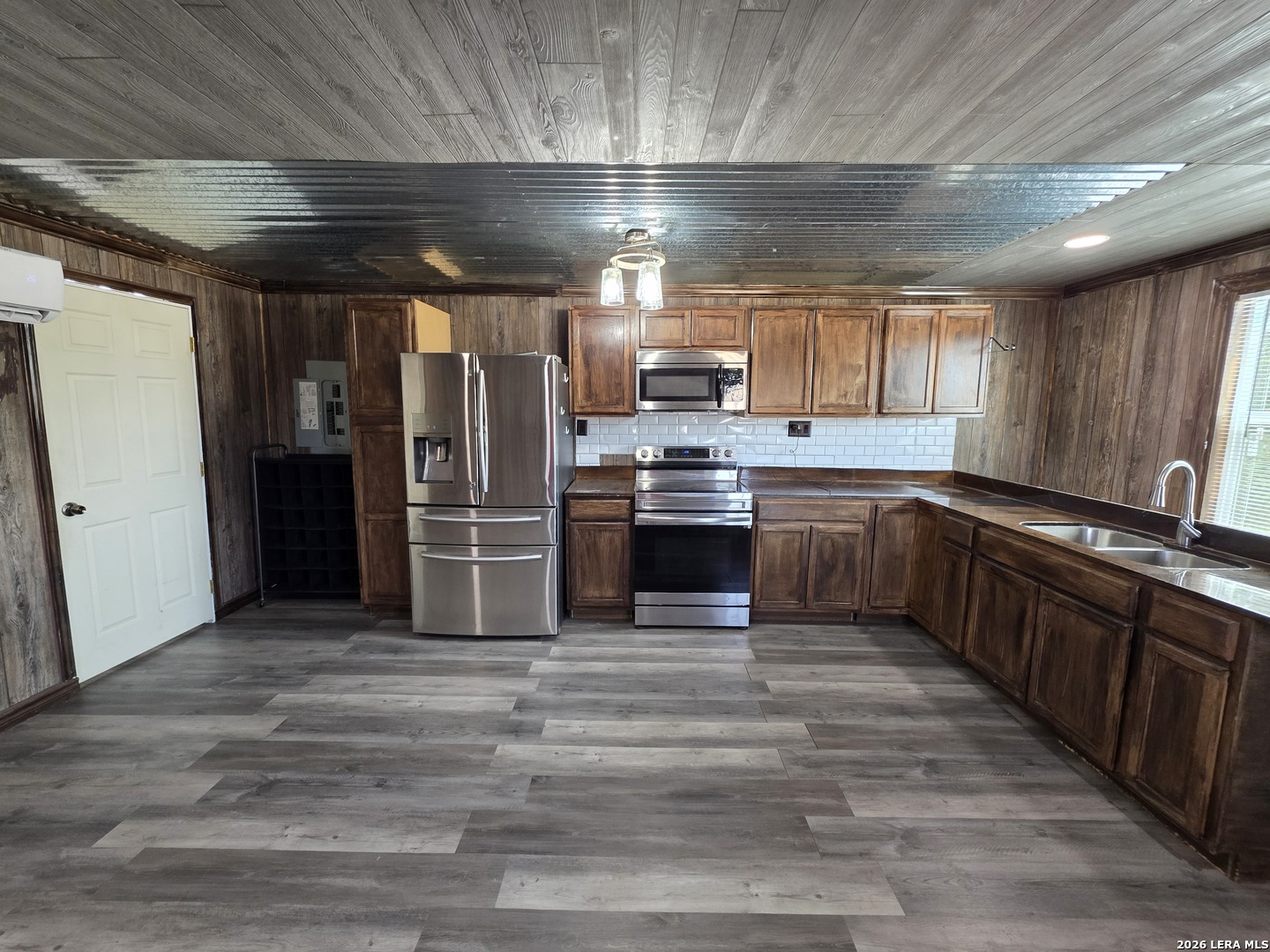 138 County Road 664, Devine, TX, 78016 | 2017486 | Realty Texas LLC