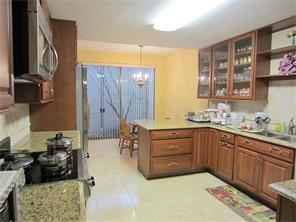 201 Vanderpool Lane 61, Houston, TX, 77024 | 37881274 | Realty Texas LLC
