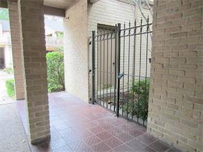 201 Vanderpool Lane 61, Houston, TX, 77024 | 37881274 | Realty Texas LLC