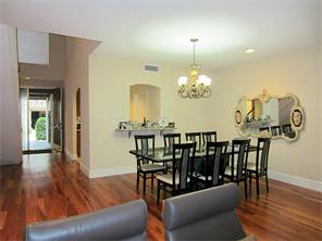 201 Vanderpool Lane 61, Houston, TX, 77024 | 37881274 | Realty Texas LLC
