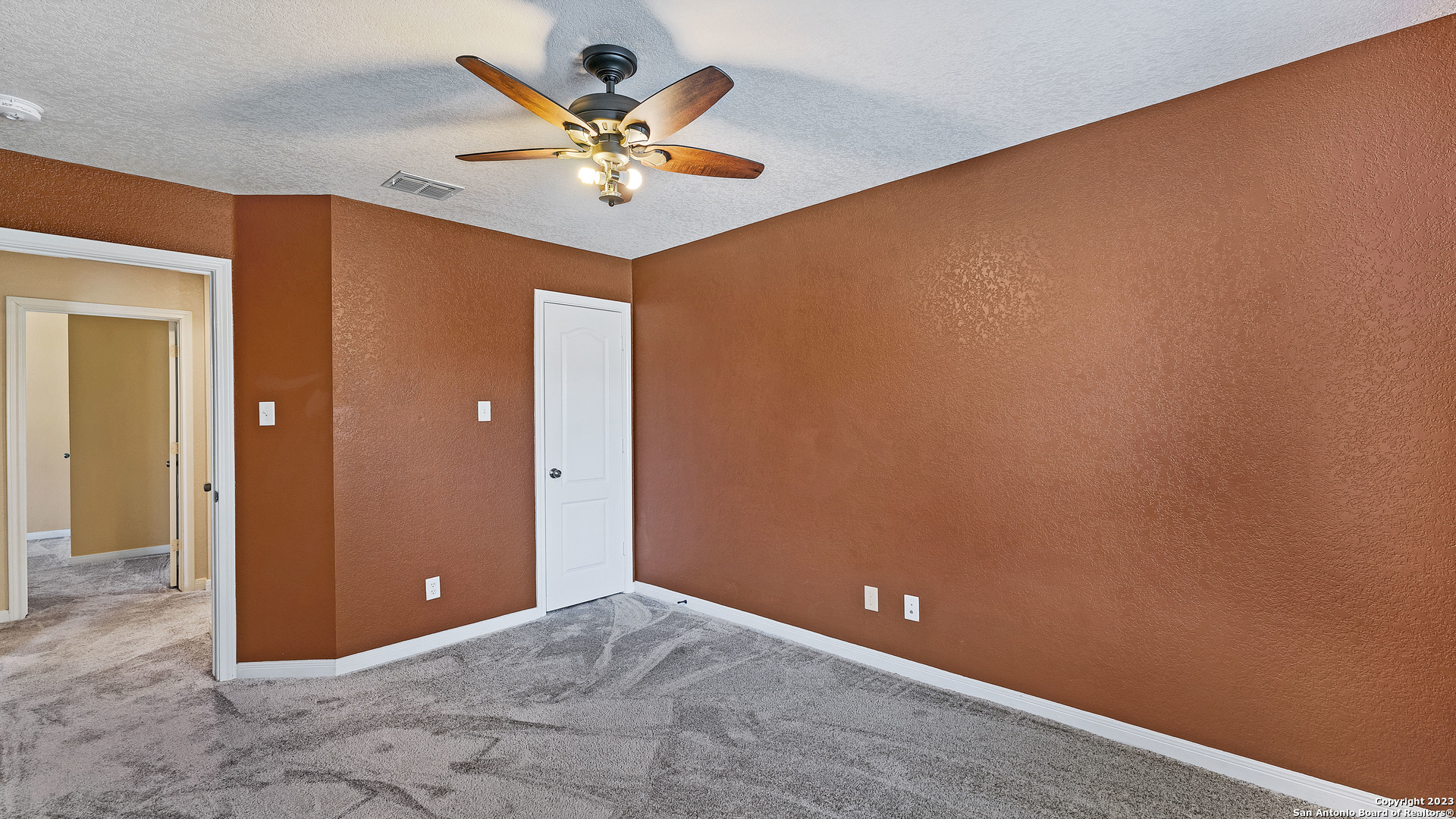 8801 Hammerly Boulevard , Houston, TX, 77080 | 3334721 | Realty Texas LLC