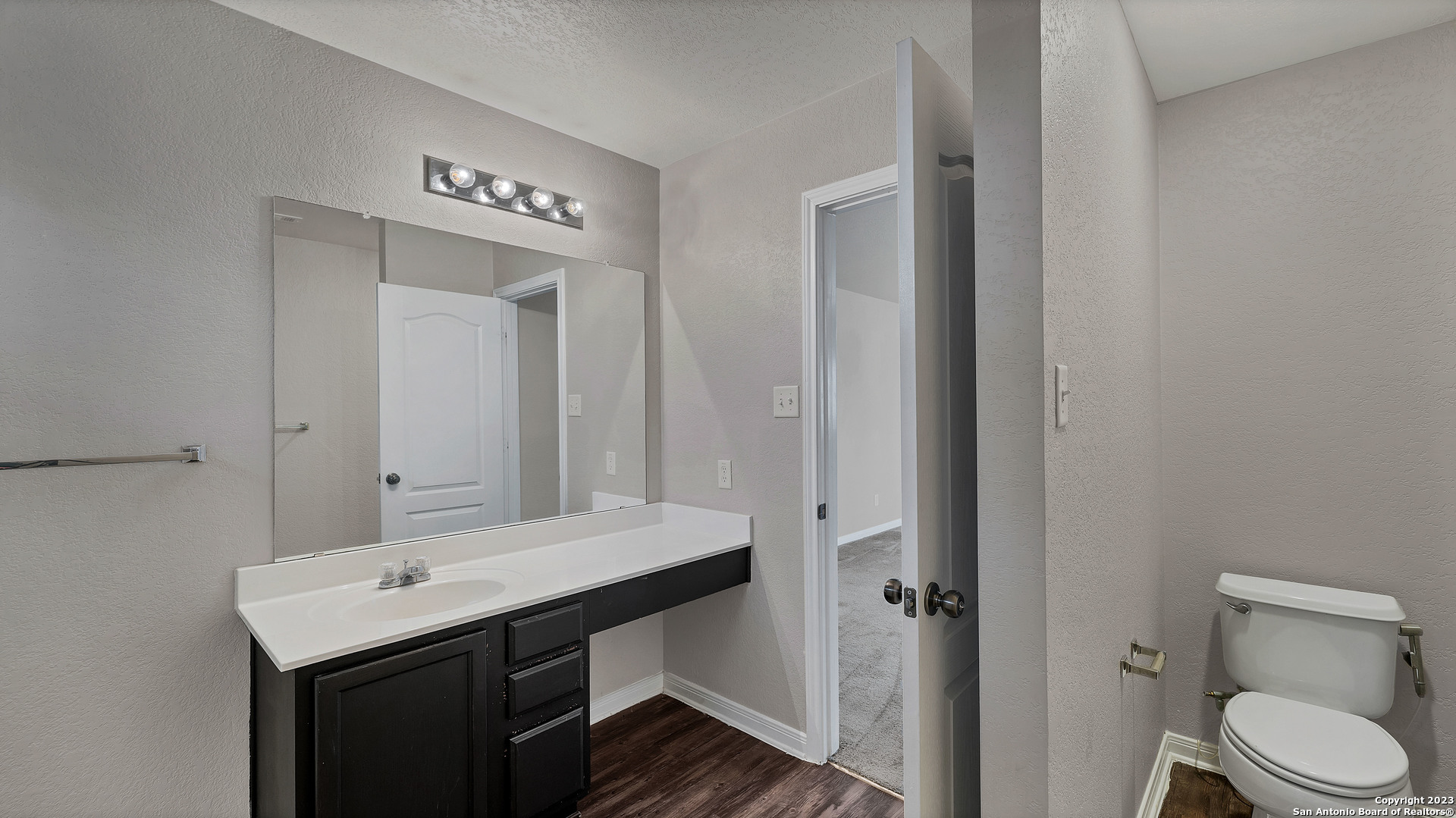 8801 Hammerly Boulevard , Houston, TX, 77080 | 3334721 | Realty Texas LLC