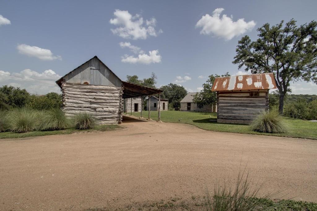 11925 Overlook Pass , Austin, TX, 78738 | 6888287 | Realty Texas LLC