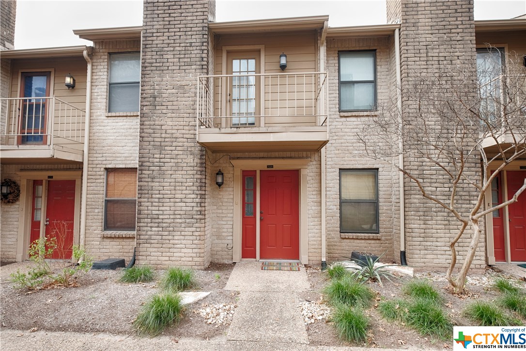 Sold: 810 Banister Lane 858 Blog Image Banner