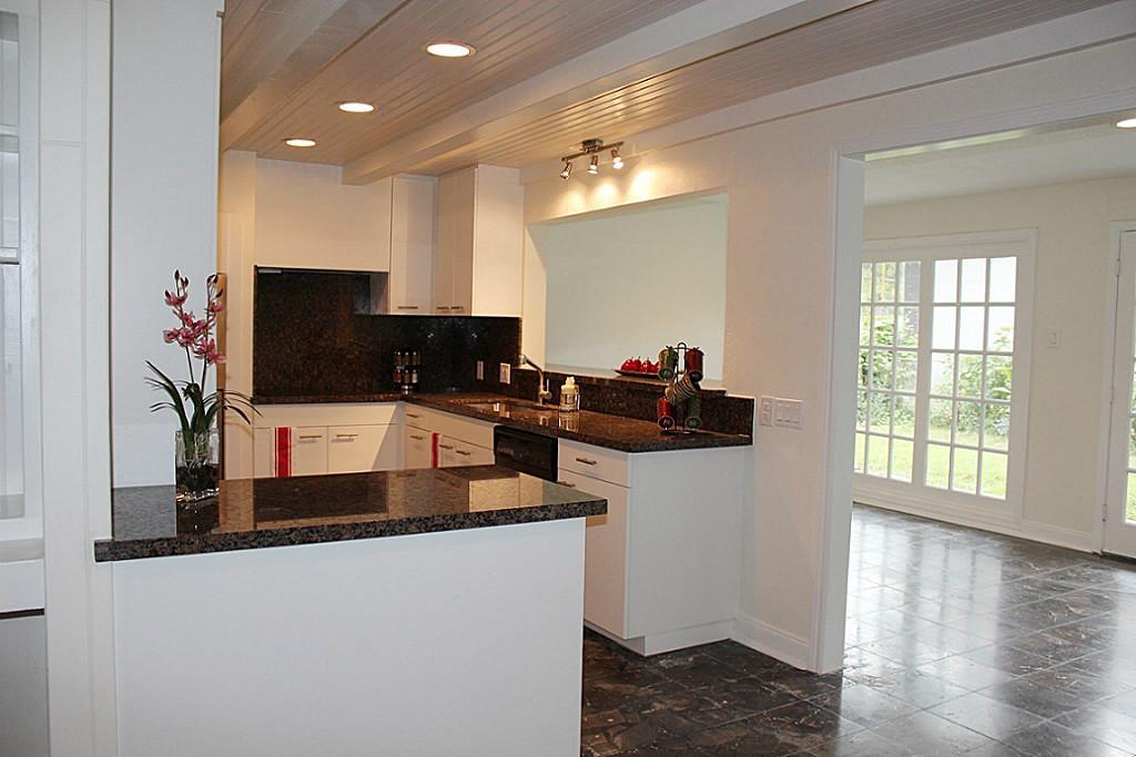 11801 Barryknoll Lane , Houston, TX, 77024 | 94142140 | Realty Texas LLC