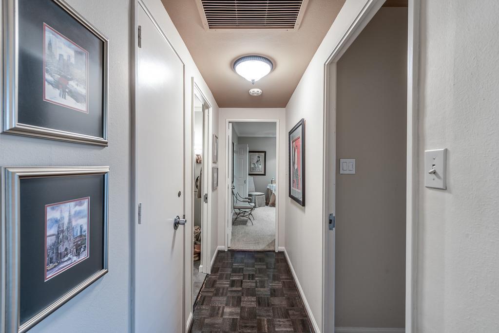 2200 Willowick Road 2H, Houston, TX, 77027 | 29095441 | Realty Texas LLC