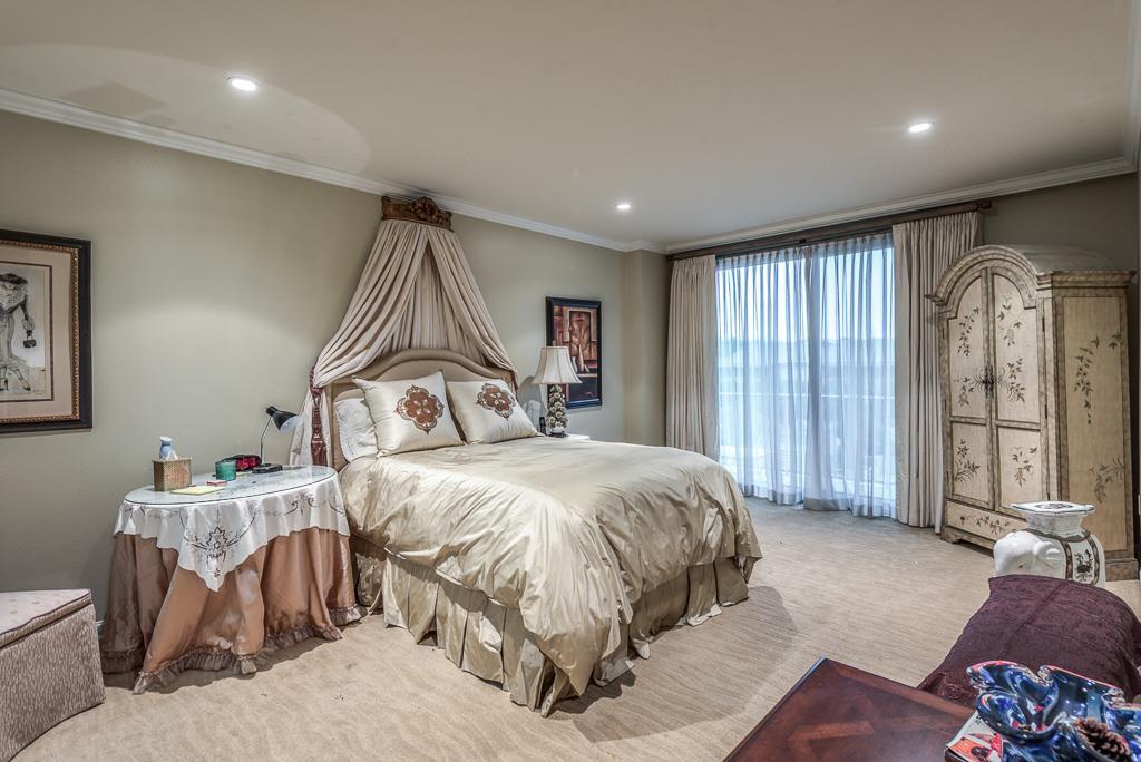 2200 Willowick Road 2H, Houston, TX, 77027 | 29095441 | Realty Texas LLC