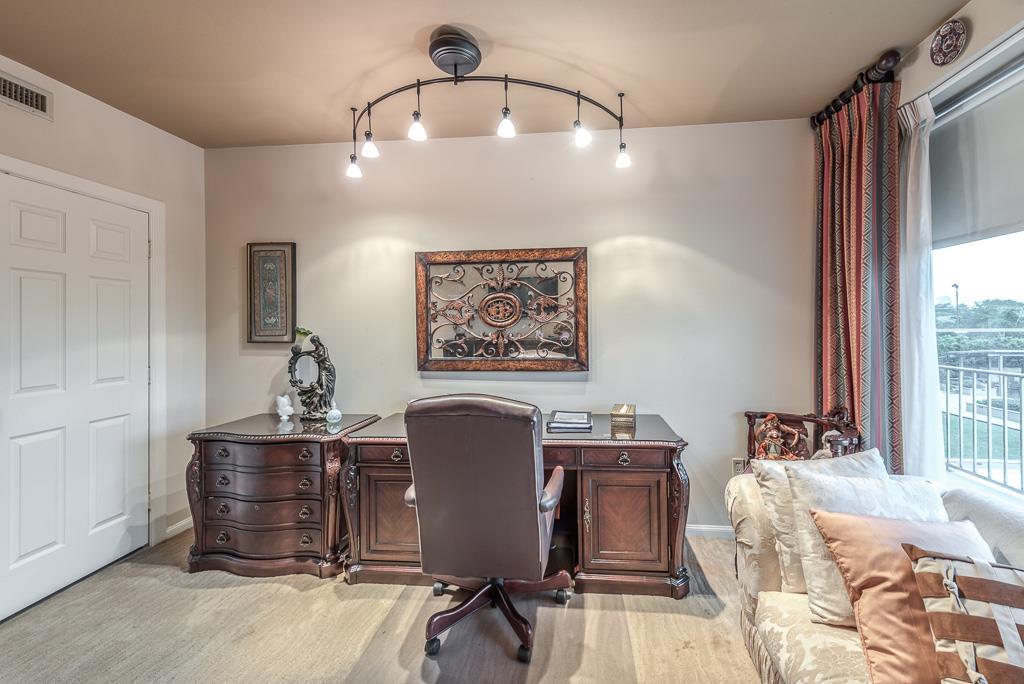 2200 Willowick Road 2H, Houston, TX, 77027 | 29095441 | Realty Texas LLC