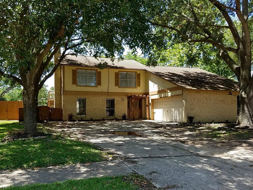 232 E Castle Harbour Drive , Friendswood, TX, 77546 | 49949452 | Realty Texas LLC