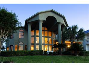 2206 Twin Oaks Boulevard , Kemah, TX, 77565 | 62540683 | Realty Texas LLC