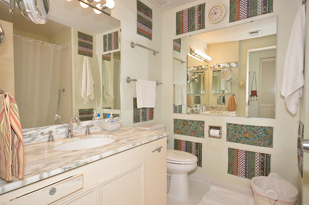 2200 Willowick Road 4-F, Houston, TX, 77027 | 92944663 | Realty Texas LLC