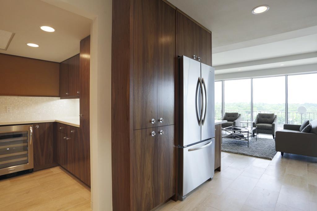 2200 Willowick Road 6E, Houston, TX, 77027 | 93437544 | Realty Texas LLC