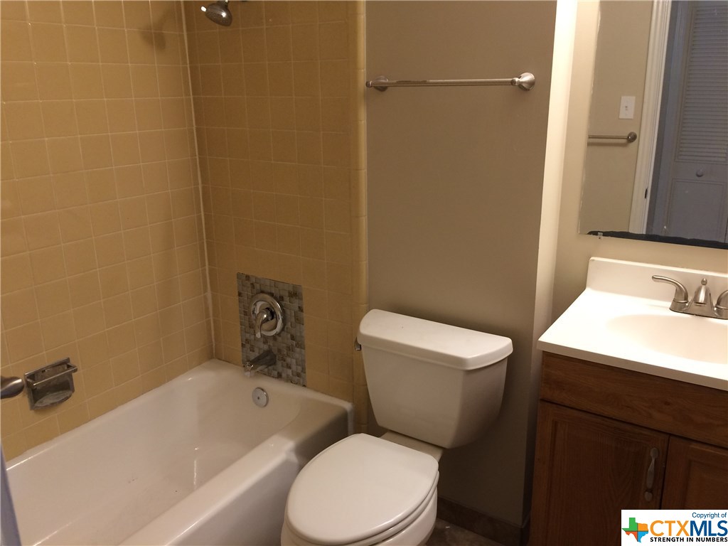 1006 Cerro Alto Drive , San Antonio, TX, 78213 | 323621 | Realty Texas LLC