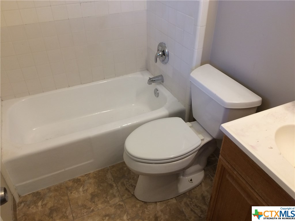 1006 Cerro Alto Drive , San Antonio, TX, 78213 | 323621 | Realty Texas LLC